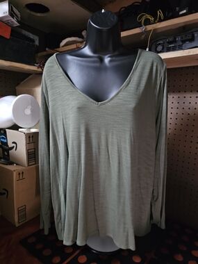 Old Navy Green Blouse Size XLG